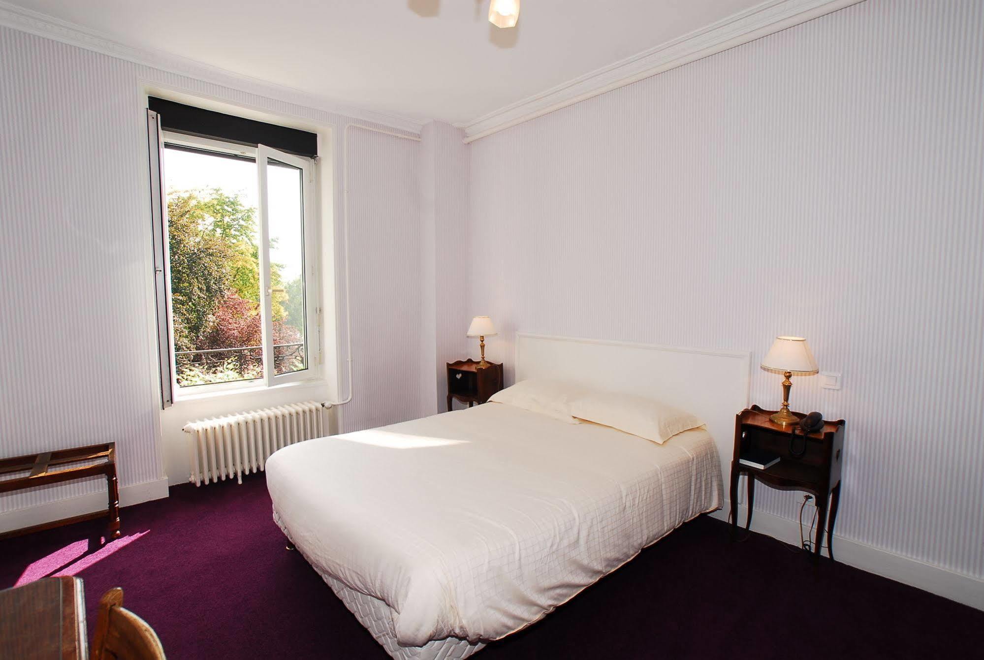 The Originals Boutique, Hotel Terminus, Bourg-En-Bresse Gare Dış mekan fotoğraf